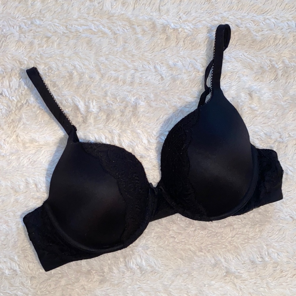 Victoria Secret 36C Bra